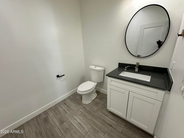 1224 E HAYWARD Avenue, Phoenix, AZ 85020