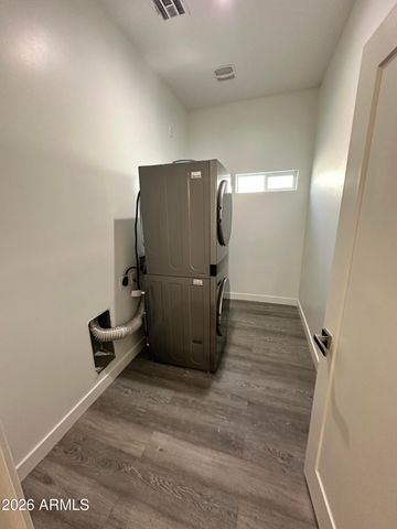 1224 E HAYWARD Avenue, Phoenix, AZ 85020