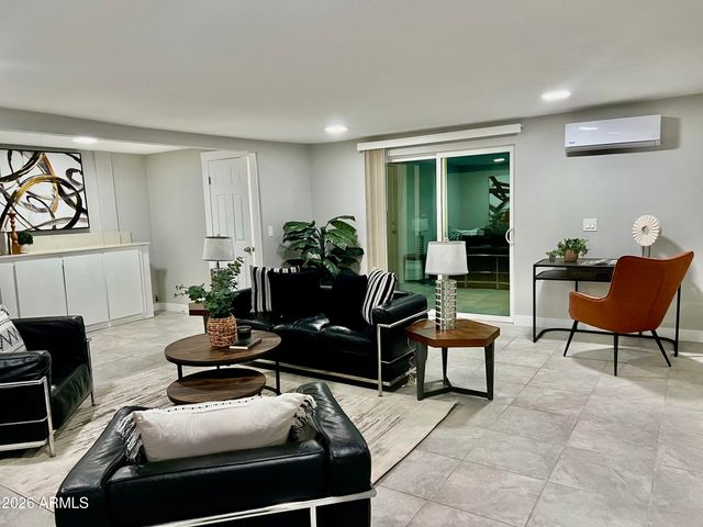 1224 E HAYWARD Avenue, Phoenix, AZ 85020