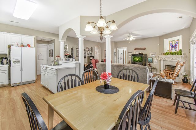 2521 Pennington Bend Rd Apt 210, Nashville, TN 37214