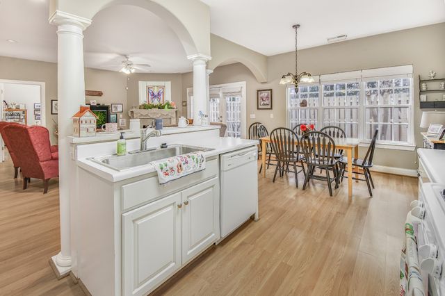 2521 Pennington Bend Rd Apt 210, Nashville, TN 37214