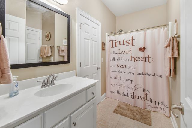 2521 Pennington Bend Rd Apt 210, Nashville, TN 37214