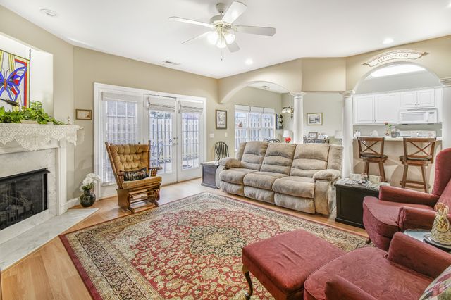 2521 Pennington Bend Rd Apt 210, Nashville, TN 37214