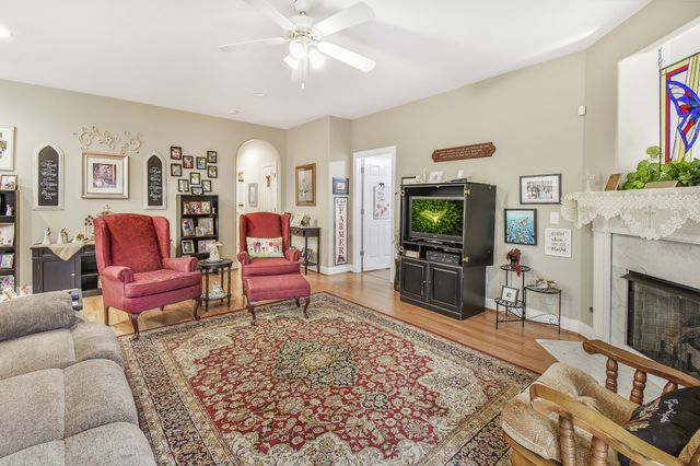 2521 Pennington Bend Rd Apt 210, Nashville, TN 37214