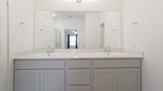 465 Chase Creek Drive, Lavon, TX 75166