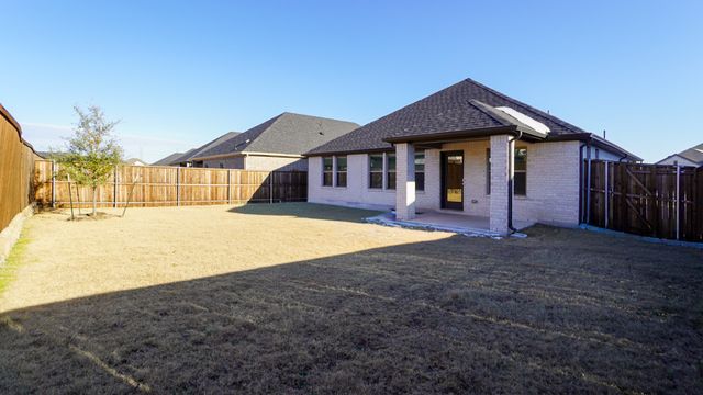 465 Chase Creek Drive, Lavon, TX 75166