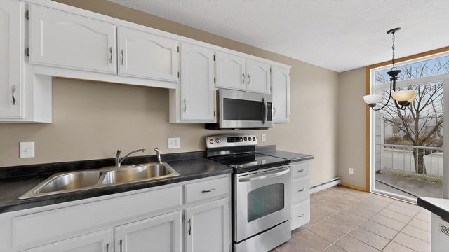 281 Zumbro Drive NW, Rochester, MN 55901