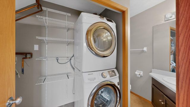 281 Zumbro Drive NW, Rochester, MN 55901