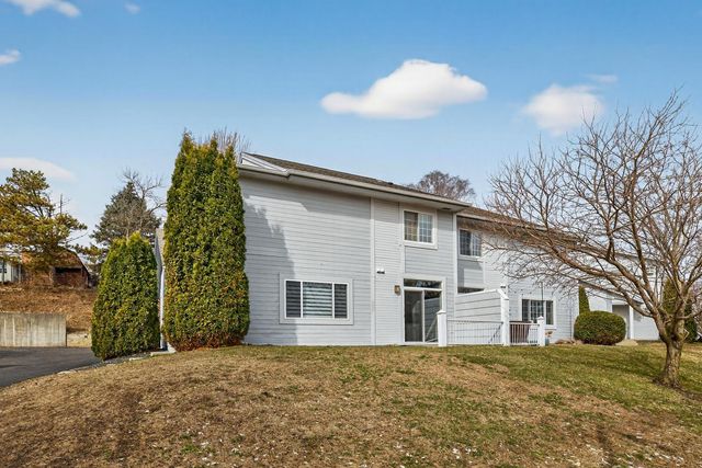 281 Zumbro Drive NW, Rochester, MN 55901