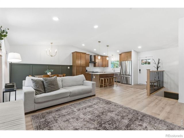 817 Parkview Drive, Fort Collins, CO 80525