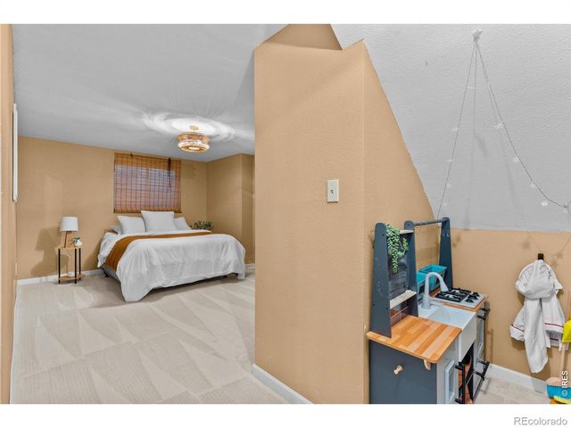 817 Parkview Drive, Fort Collins, CO 80525