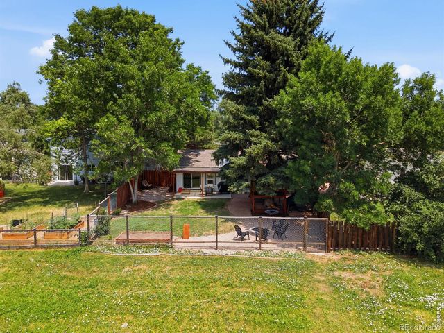 817 Parkview Drive, Fort Collins, CO 80525