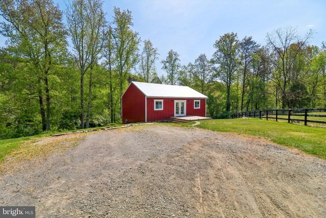 7017 UNION MILL RD, Clifton, VA 20124