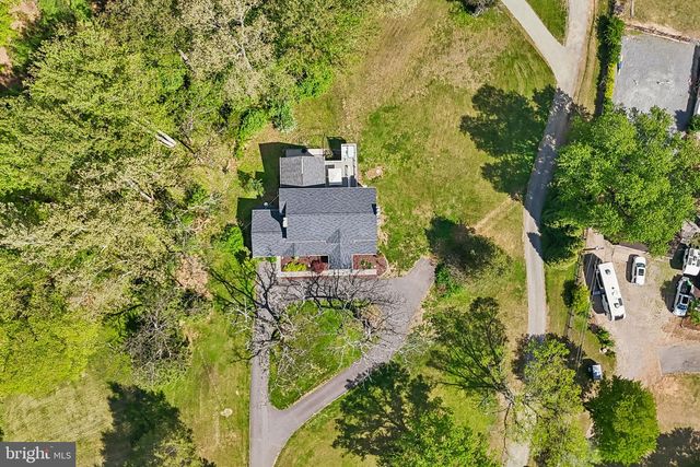 7017 UNION MILL RD, Clifton, VA 20124