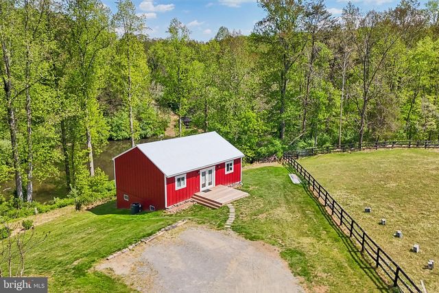 7017 UNION MILL RD, Clifton, VA 20124