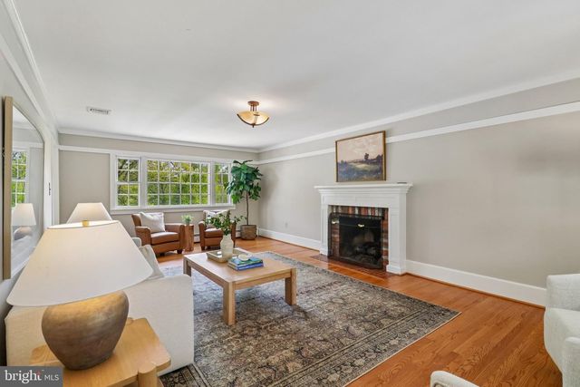 7017 UNION MILL RD, Clifton, VA 20124