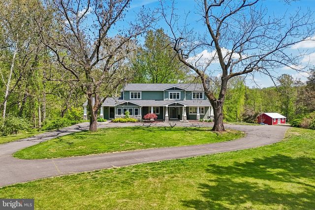 7017 UNION MILL RD, Clifton, VA 20124