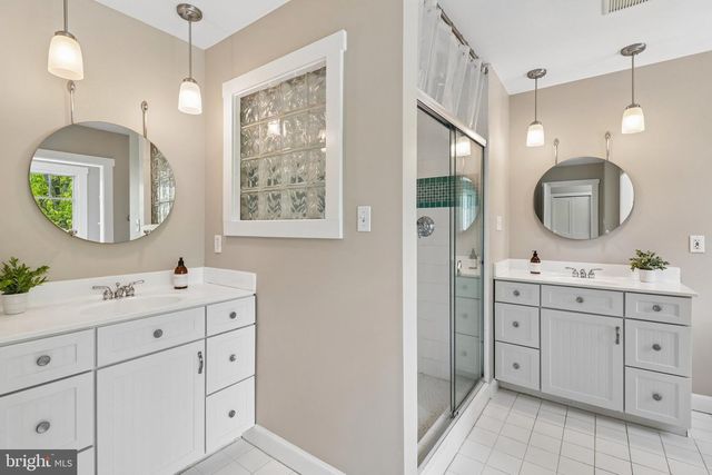 7017 UNION MILL RD, Clifton, VA 20124