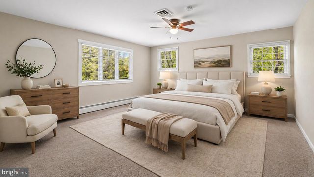 7017 UNION MILL RD, Clifton, VA 20124