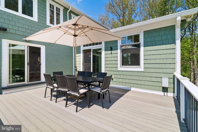 7017 UNION MILL RD, Clifton, VA 20124