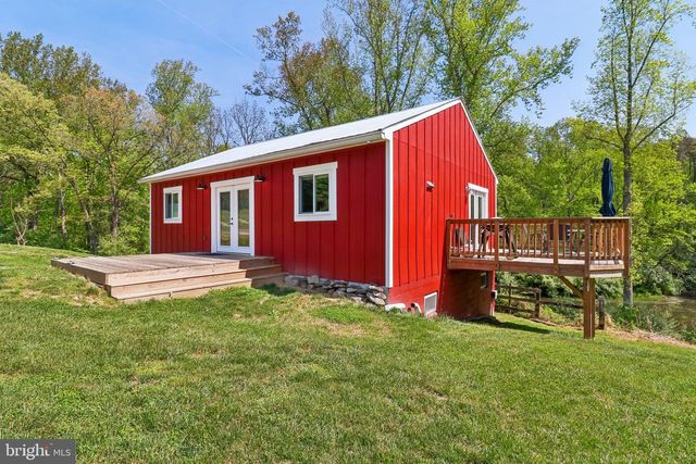 7017 UNION MILL RD, Clifton, VA 20124