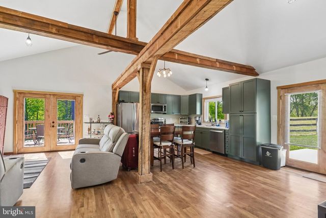 7017 UNION MILL RD, Clifton, VA 20124
