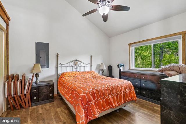 7017 UNION MILL RD, Clifton, VA 20124