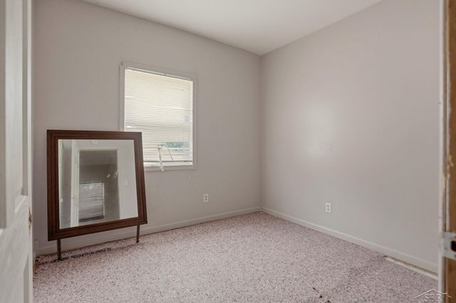 1427 Brown Street, Saginaw, MI 48601