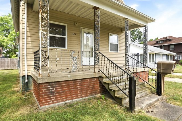 1427 Brown Street, Saginaw, MI 48601