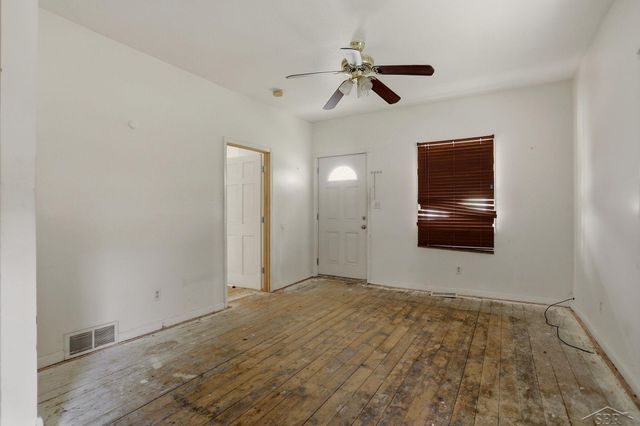 1427 Brown Street, Saginaw, MI 48601