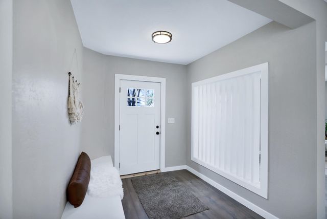 2434 E Wiscomb St, Spokane, WA 99207
