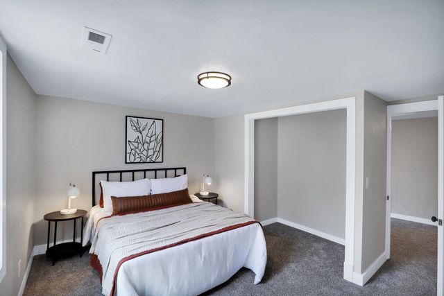 2434 E Wiscomb St, Spokane, WA 99207