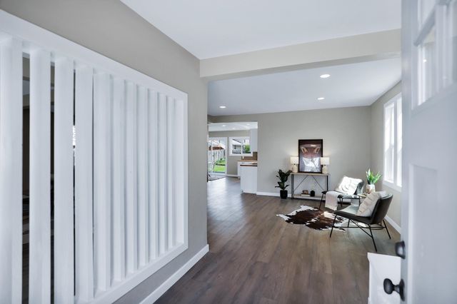 2434 E Wiscomb St, Spokane, WA 99207