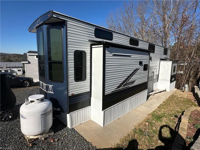 106 Eagle Drive, New London, NC 28127