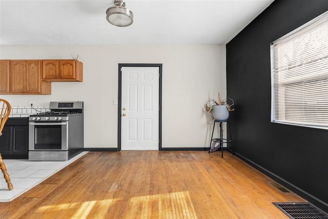 2120 E Main Street, Kalamazoo, MI 49048