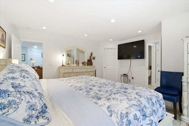 21 Singer Brook Road, Milford, NH 03055