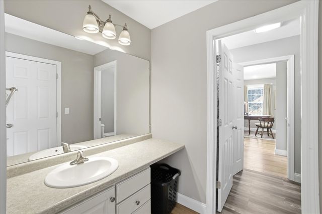 21 Singer Brook Road, Milford, NH 03055