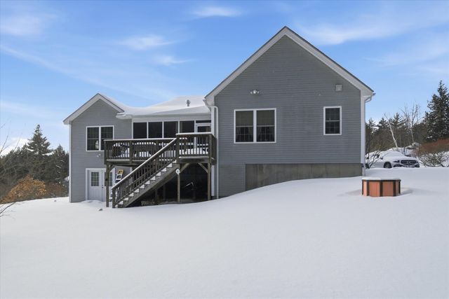 21 Singer Brook Road, Milford, NH 03055