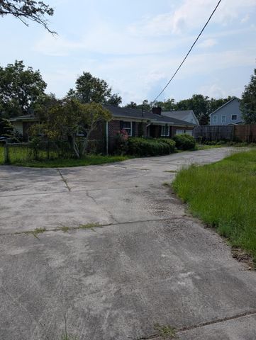 1235 Hamlin Road, Mount Pleasant, SC 29466