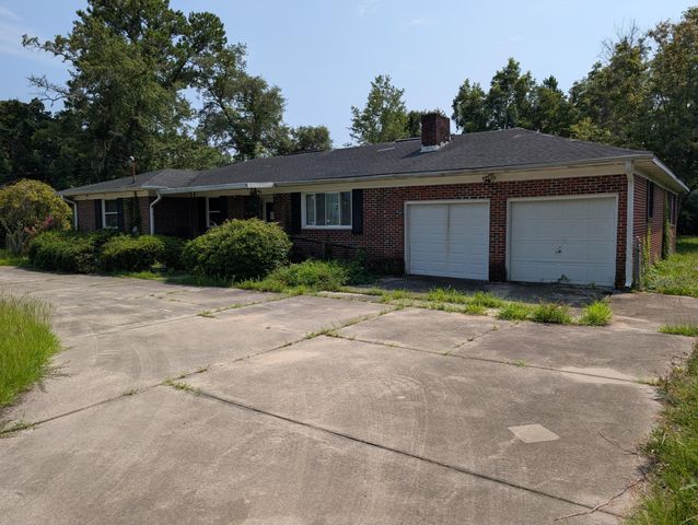 1235 Hamlin Road, Mount Pleasant, SC 29466