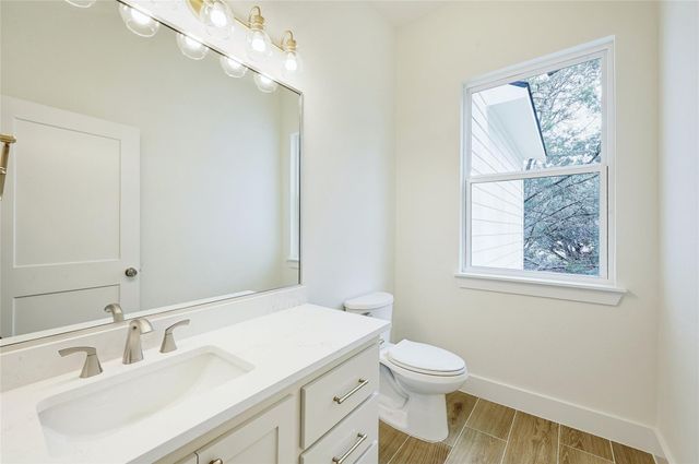 16 Rhapsody LN, Wimberley, TX 78676