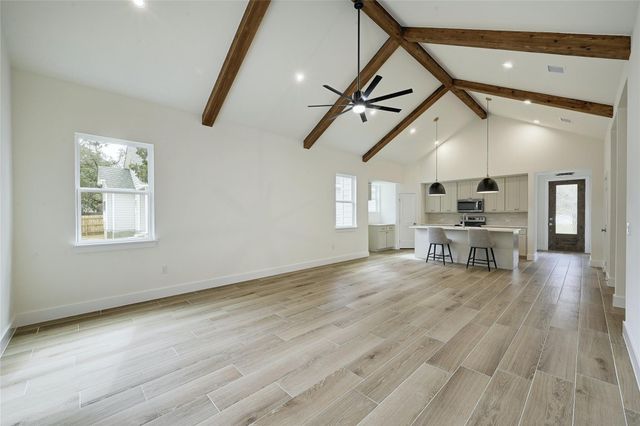 16 Rhapsody LN, Wimberley, TX 78676