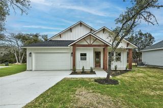 16 Rhapsody LN, Wimberley, TX 78676