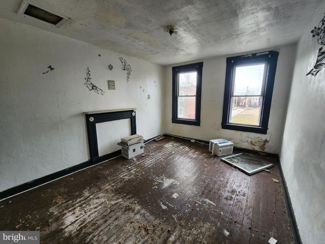 1719 N CAREY ST, Baltimore, MD 21217