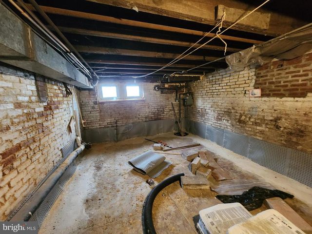 1719 N CAREY ST, Baltimore, MD 21217