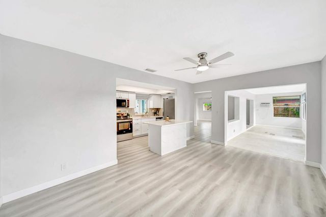 6812 Rio Pinar, North Lauderdale, FL 33068