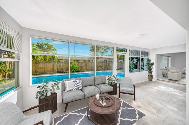 6812 Rio Pinar, North Lauderdale, FL 33068