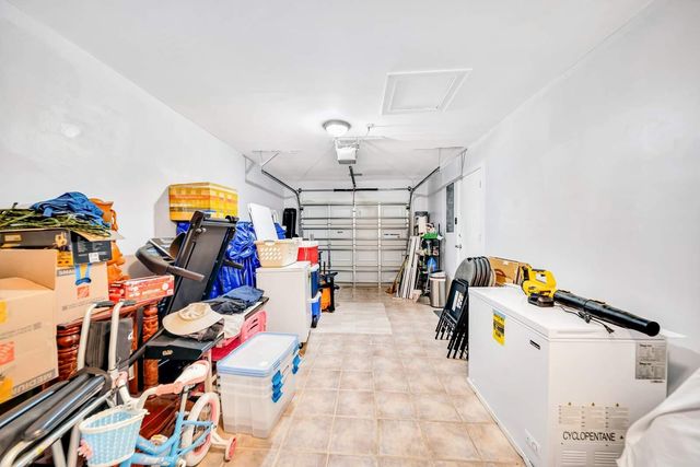 6812 Rio Pinar, North Lauderdale, FL 33068