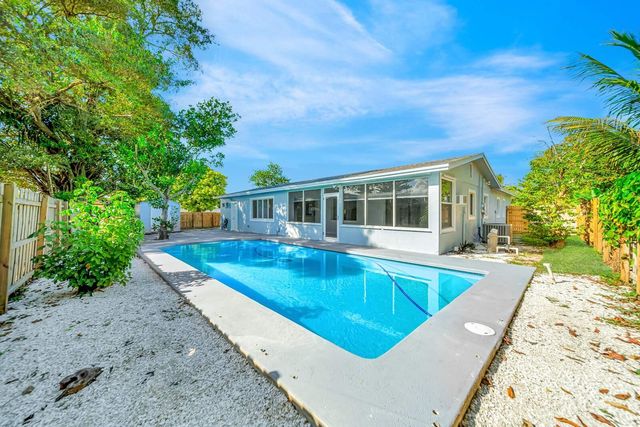 6812 Rio Pinar, North Lauderdale, FL 33068