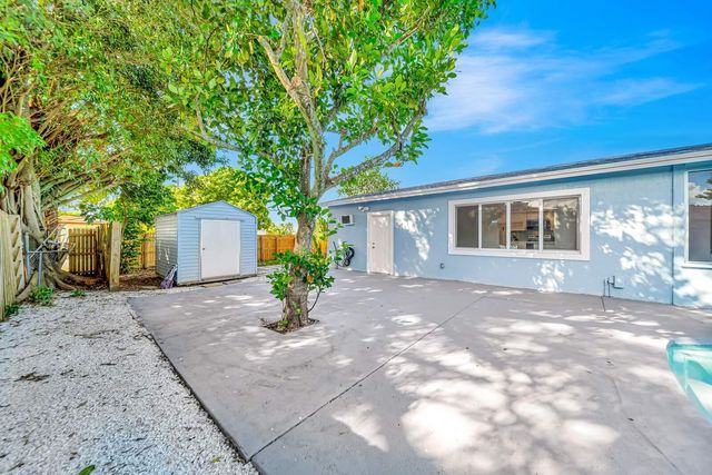 6812 Rio Pinar, North Lauderdale, FL 33068